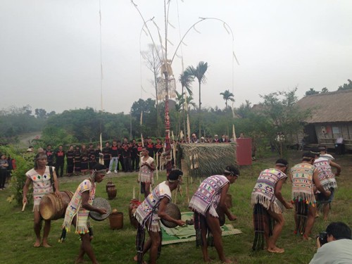 Cultural activities to welcome IPU 132 - ảnh 1